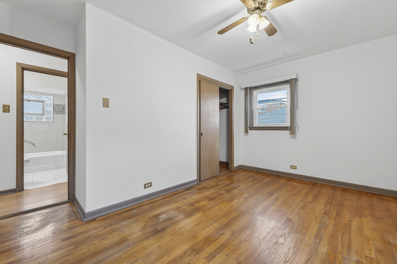 4618 W 87th Street, Chicago, IL 60652
