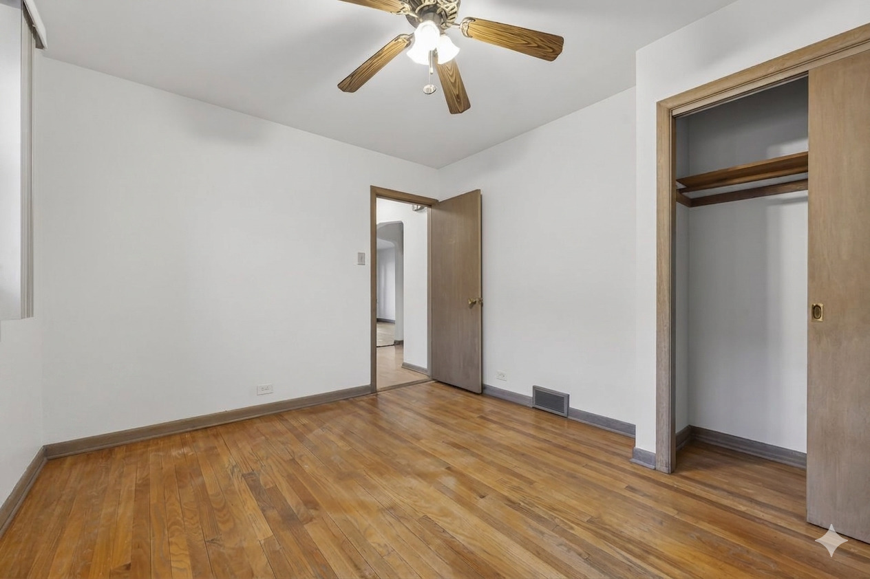 4618 W 87th Street, Chicago, IL 60652