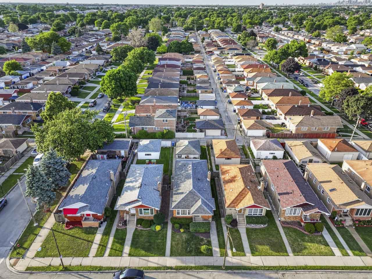 4618 W 87th Street, Chicago, IL 60652