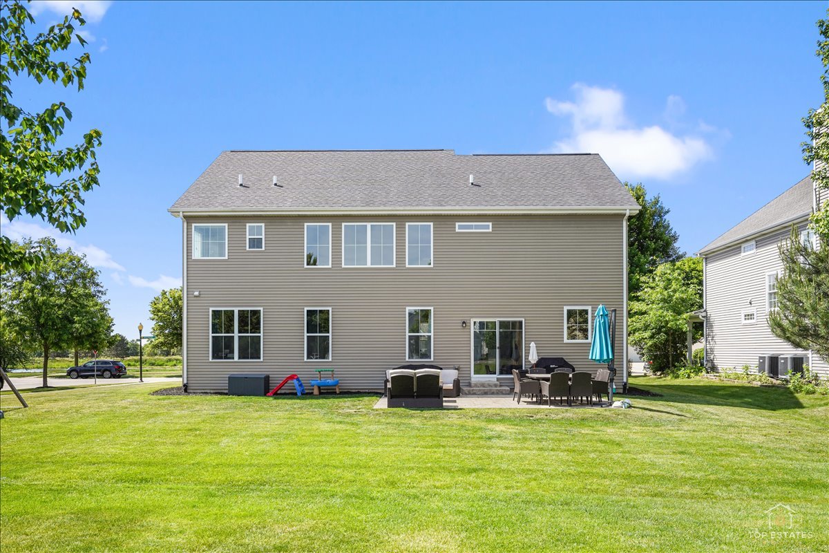 1140 Independence Avenue, Elburn, IL 60119