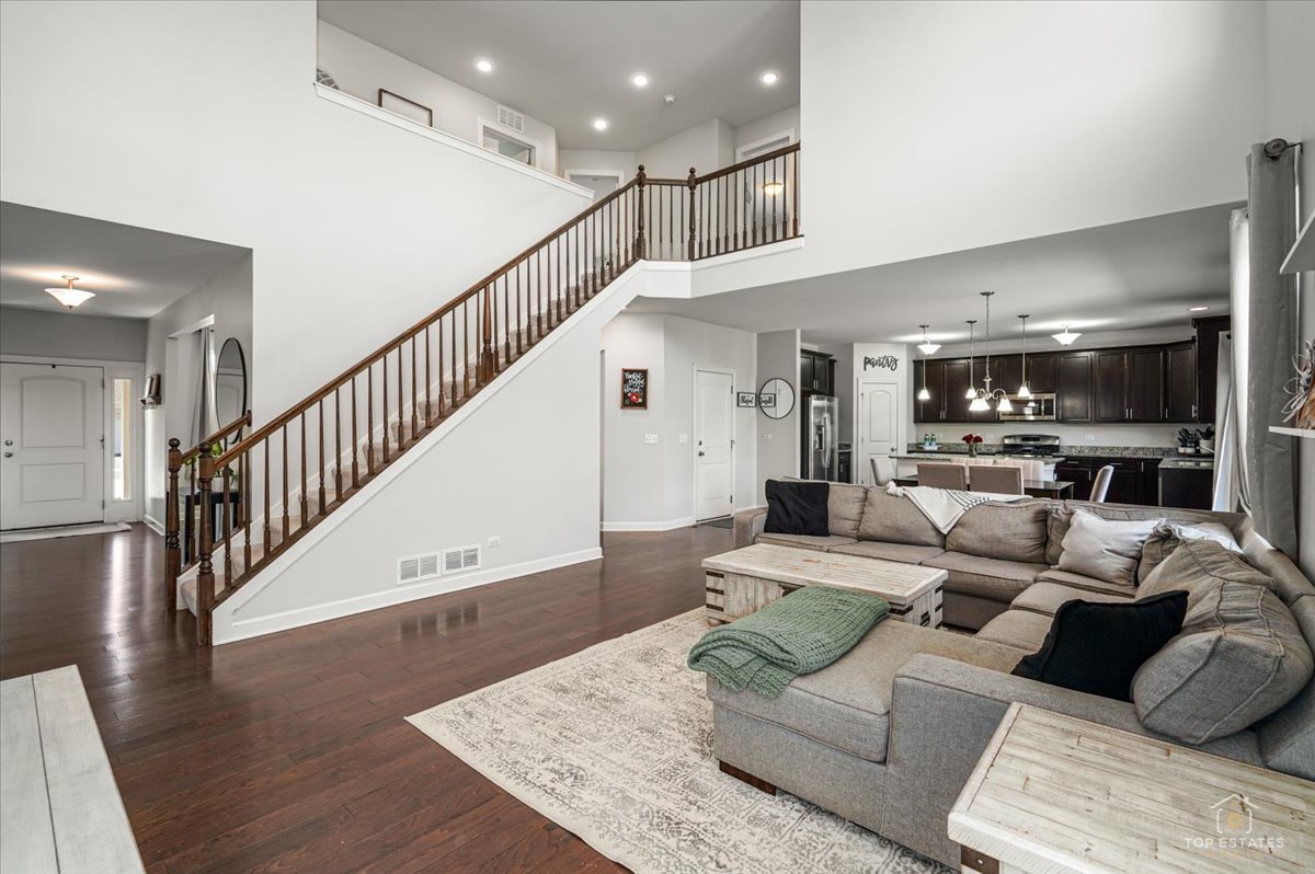 1140 Independence Avenue, Elburn, IL 60119
