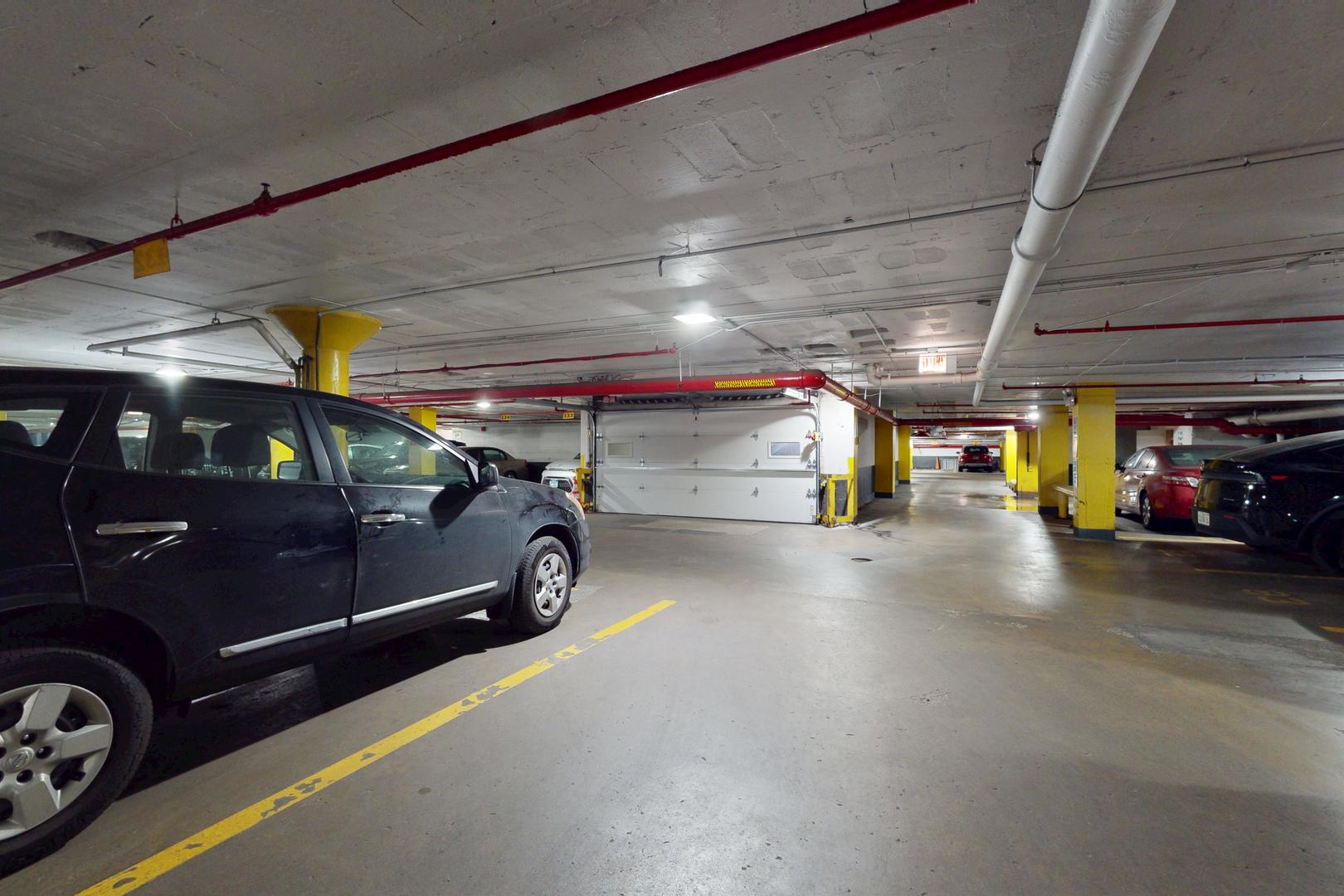 6301 N Sheridan Road #18E, Chicago, IL 60660