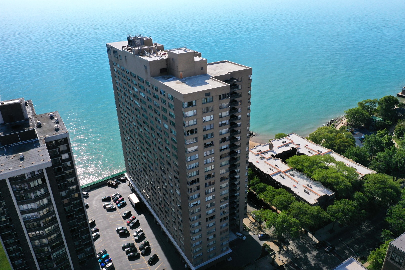 6301 N Sheridan Road #18E, Chicago, IL 60660