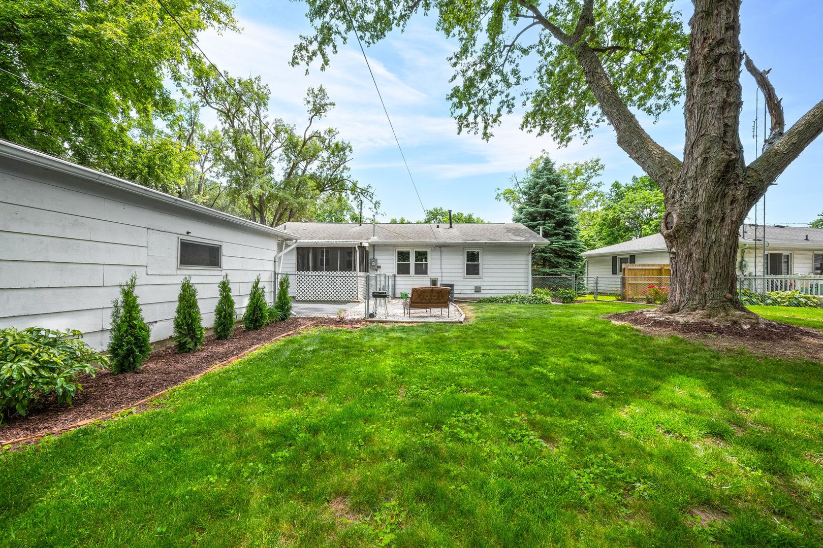 113 Conley Circle, Bloomington, IL 61701