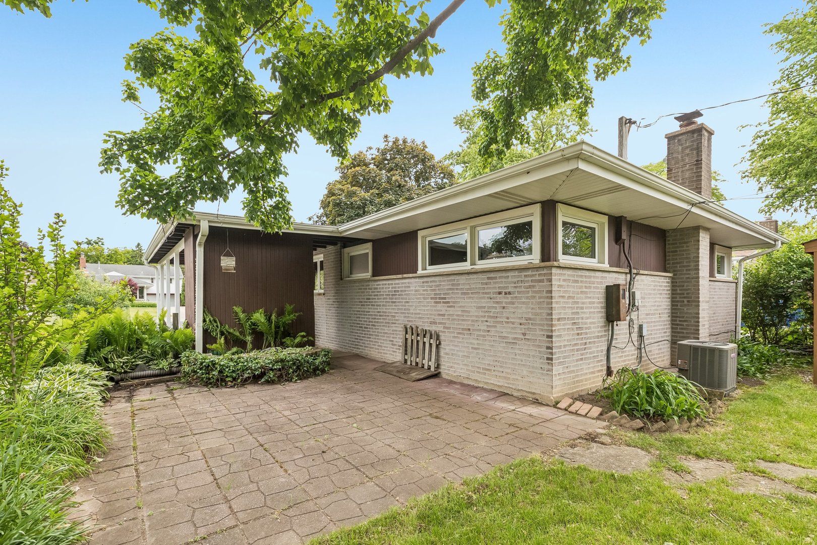 220 Voltz Road, Northbrook, IL 60062