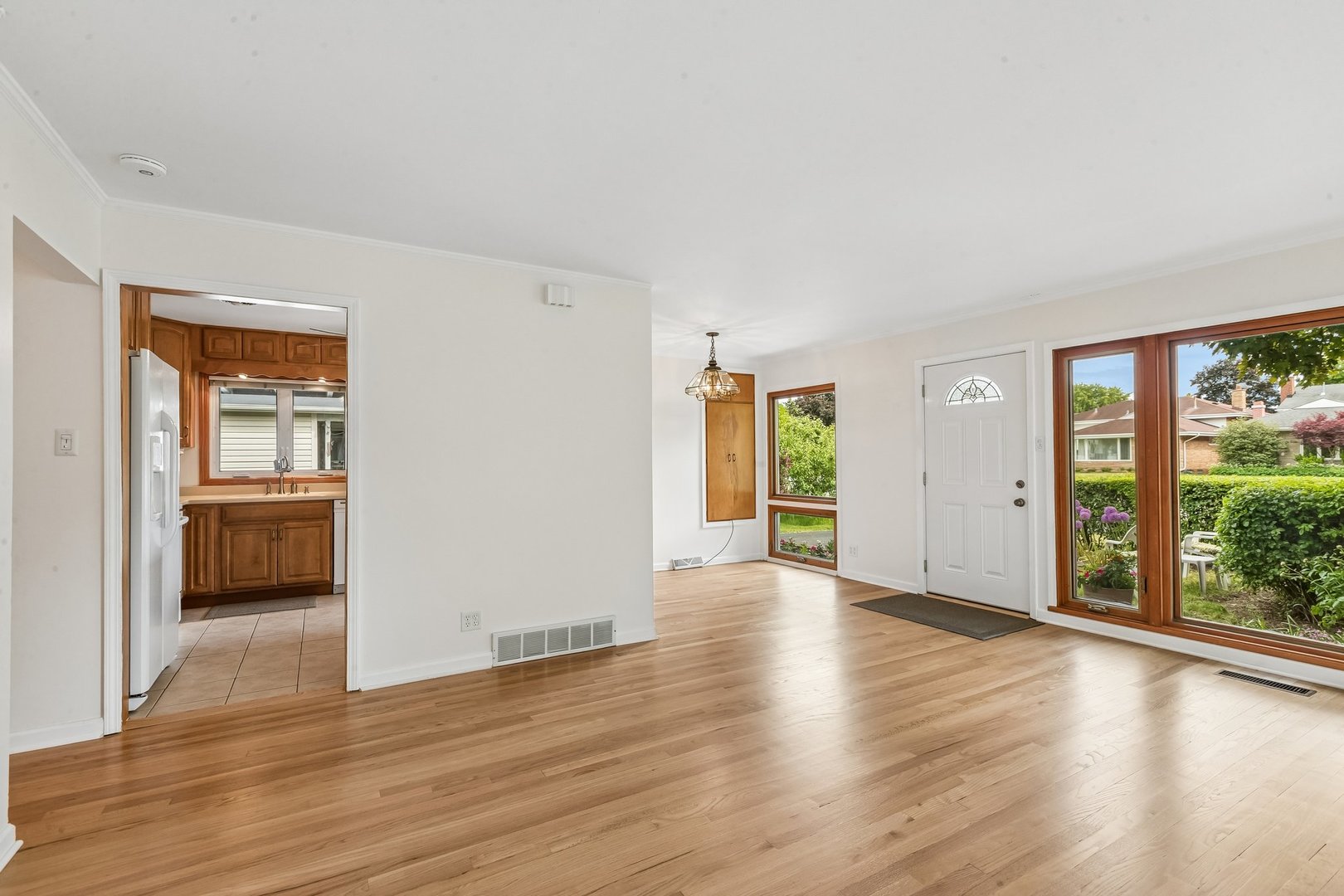 220 Voltz Road, Northbrook, IL 60062