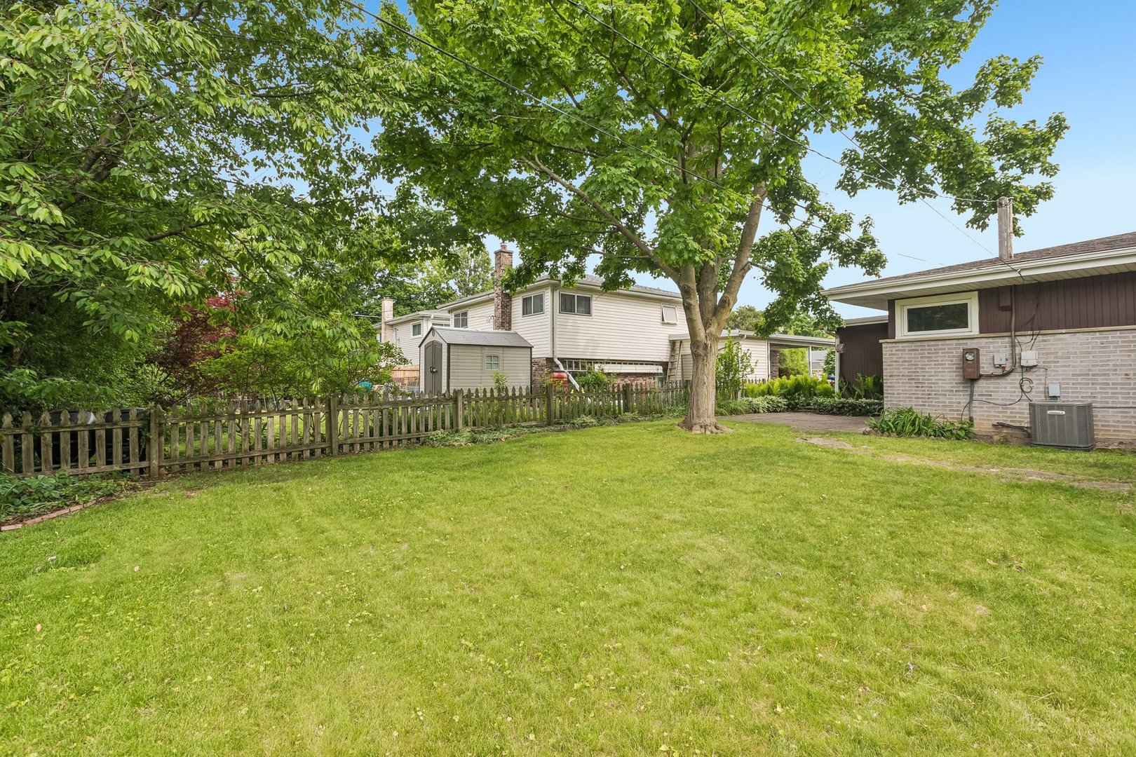 220 Voltz Road, Northbrook, IL 60062