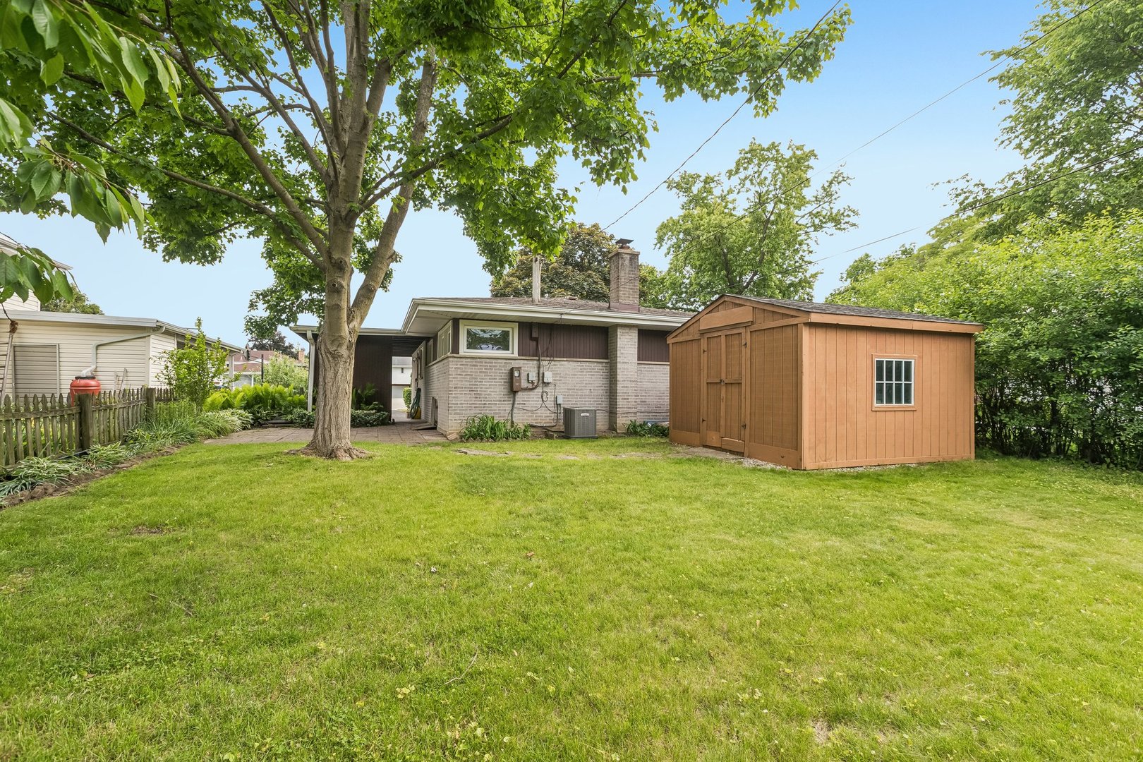 220 Voltz Road, Northbrook, IL 60062