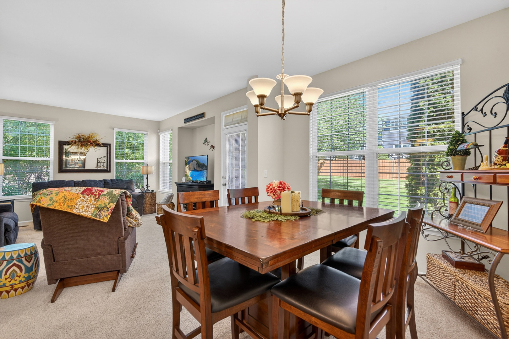 1688 Yellowstone Circle #47, Crystal Lake, IL 60014