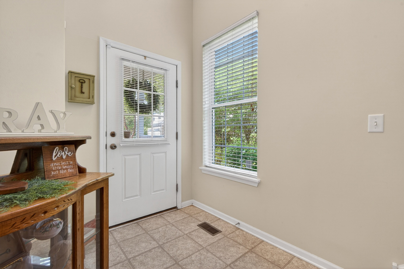 1688 Yellowstone Circle #47, Crystal Lake, IL 60014