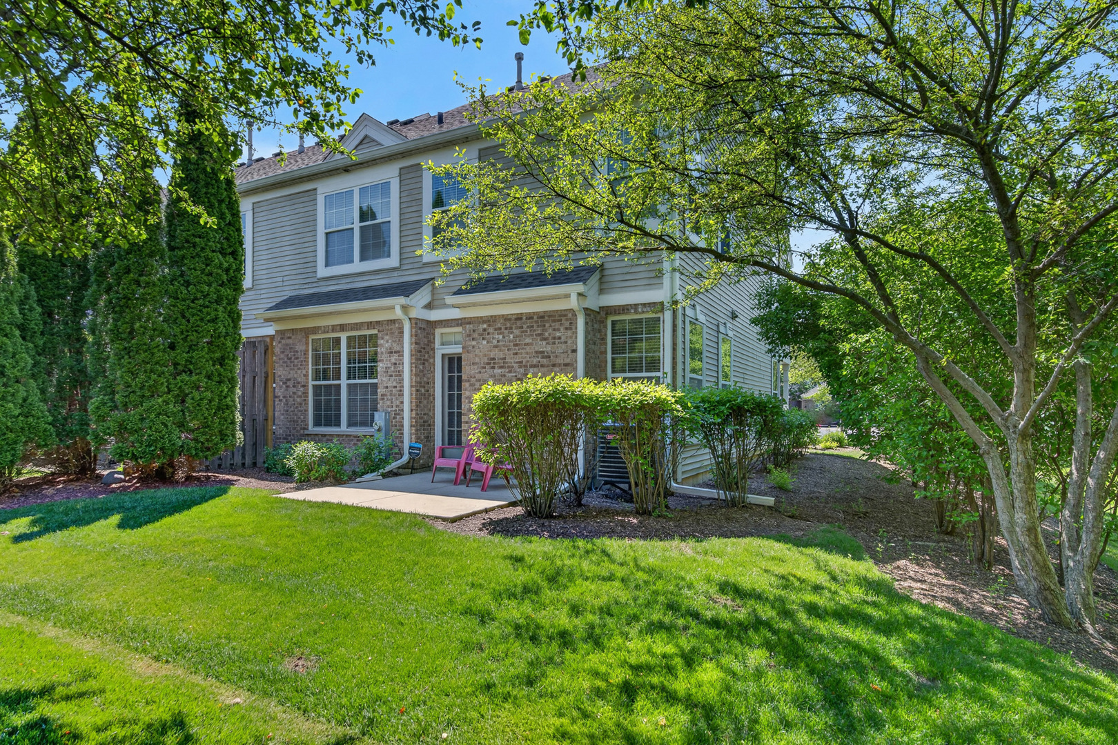 1688 Yellowstone Circle #47, Crystal Lake, IL 60014