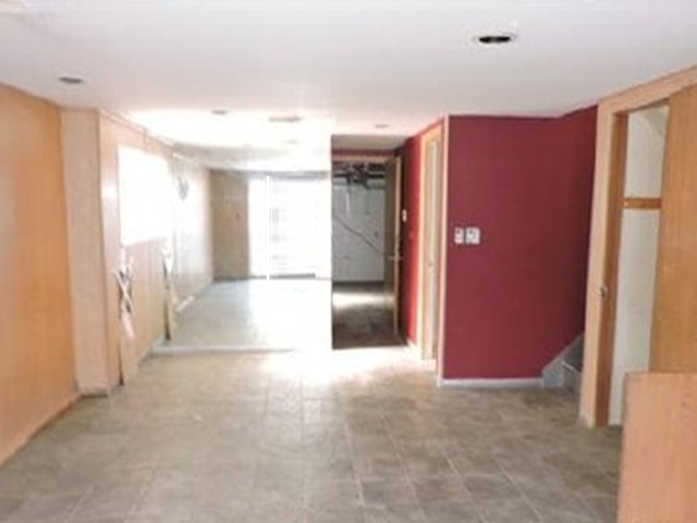 9215 Washington Road, Morton Grove, IL 60053