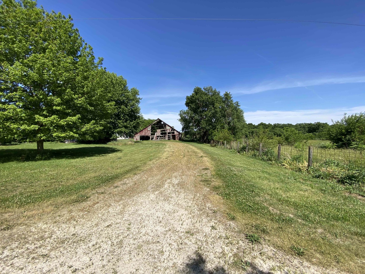 2111 Knox Road 1050 Road, Oneida, IL 61467