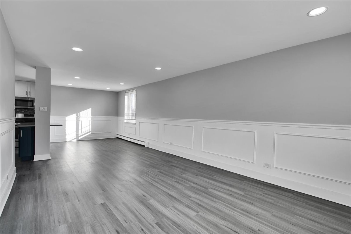 9725 S Karlov Avenue #305, Oak Lawn, IL 60453