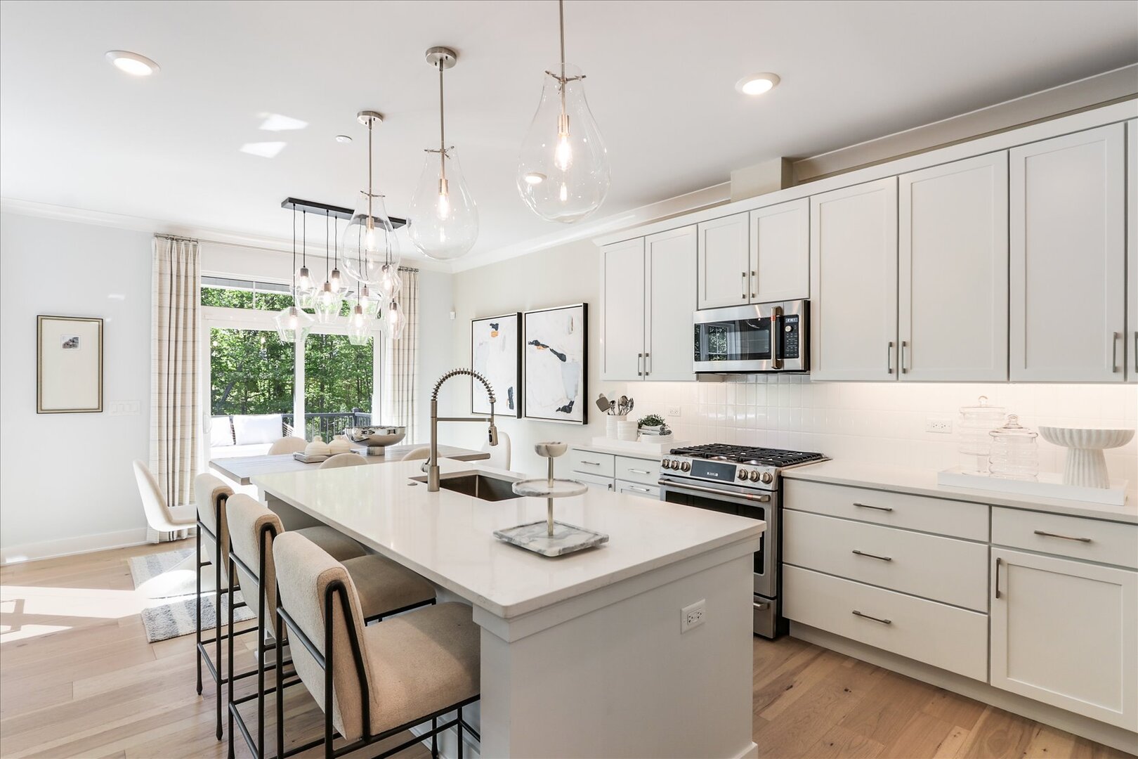 2072 Iron Ridge Lane, Naperville, IL 60563