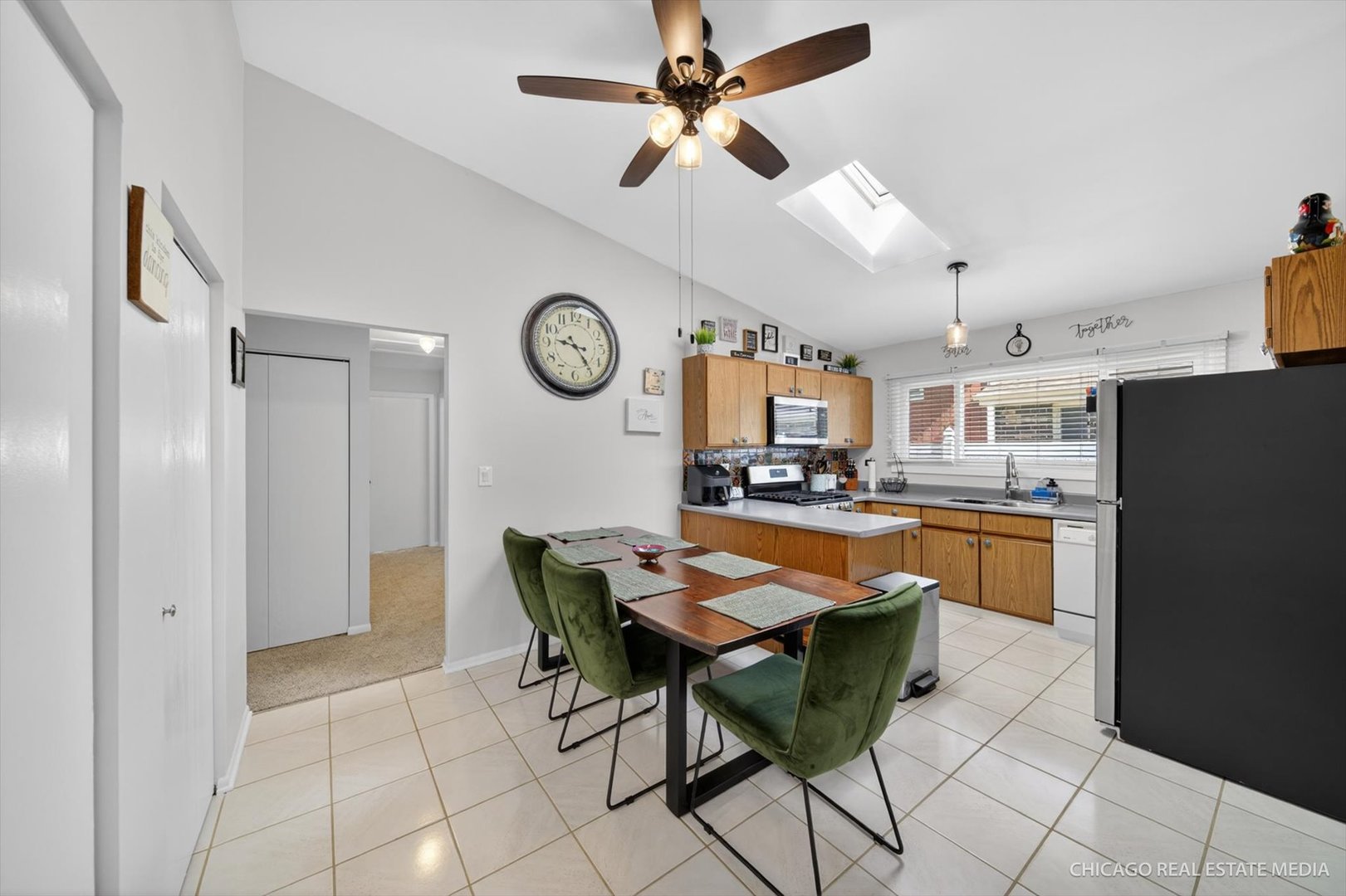 188 Paramount Drive, Wood Dale, IL 60191