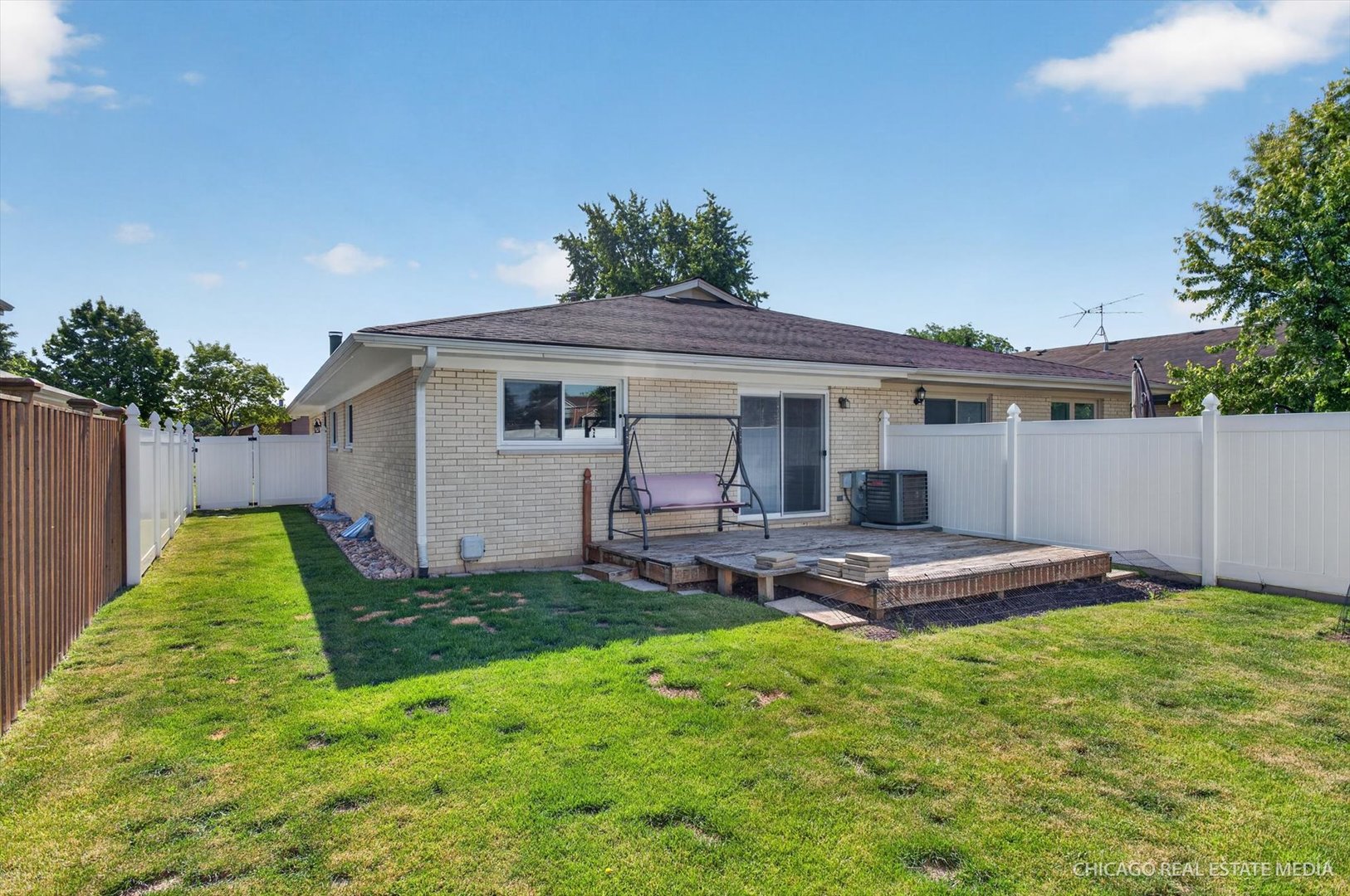 188 Paramount Drive, Wood Dale, IL 60191