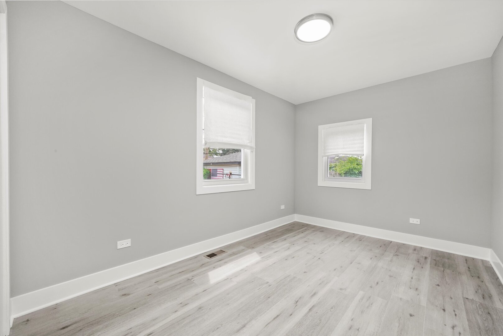 819 E 98th Place, Chicago, IL 60628
