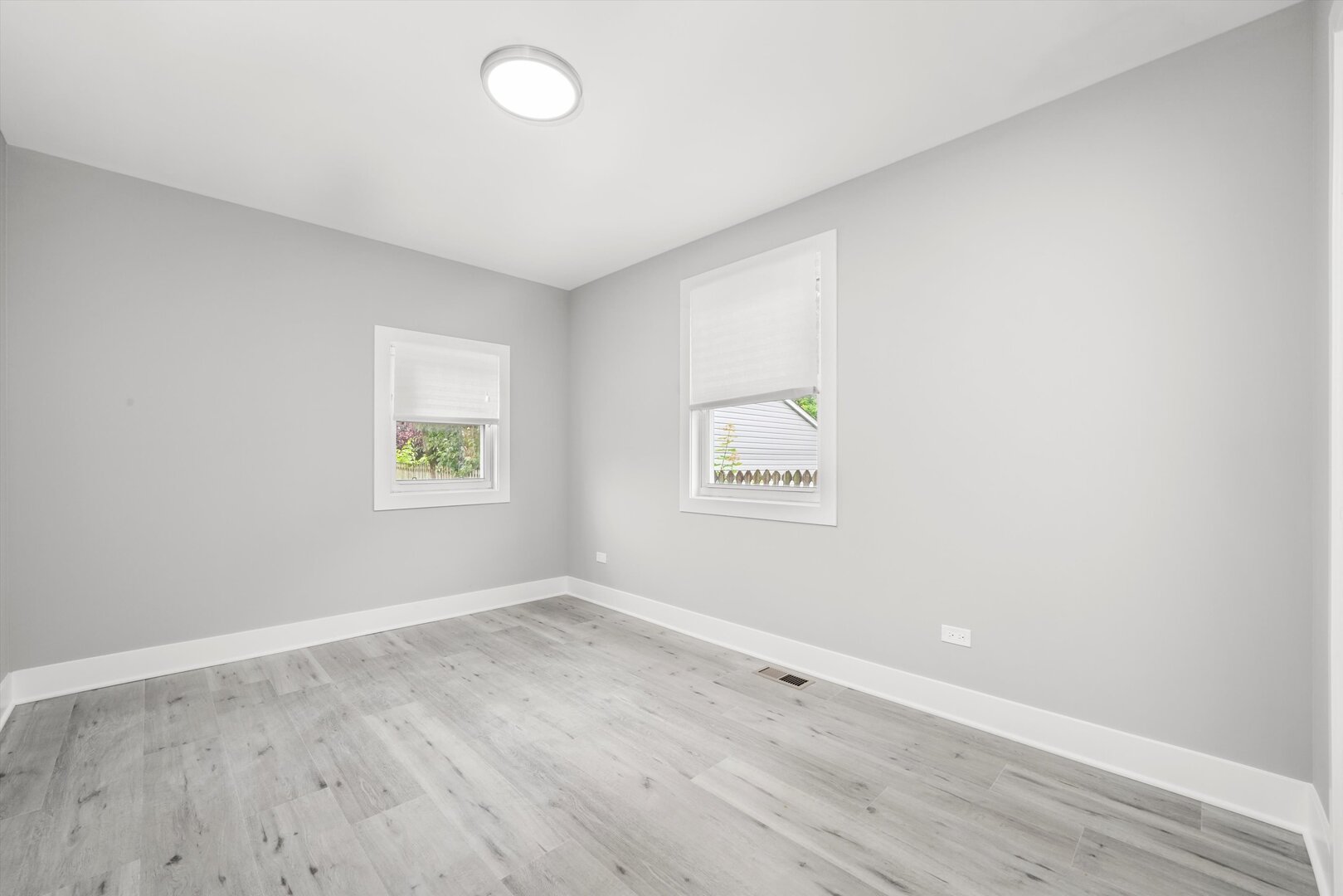 819 E 98th Place, Chicago, IL 60628