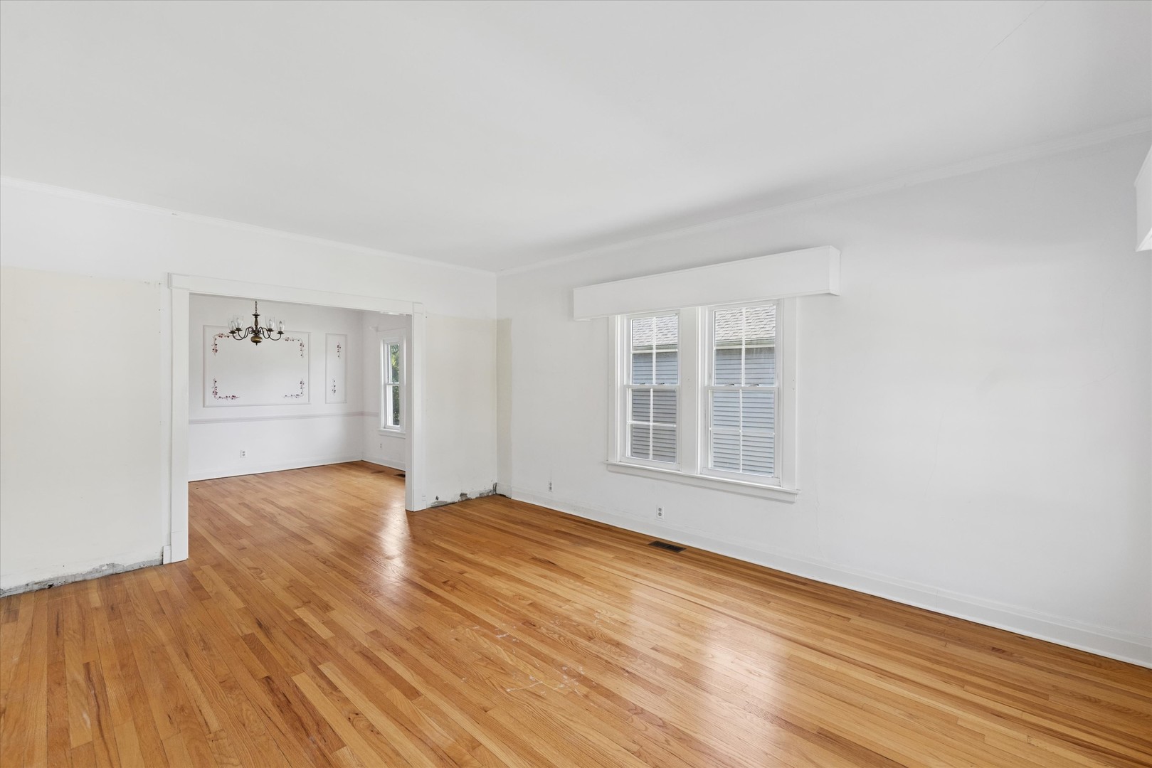 313 N Larch Avenue, Elmhurst, IL 60126