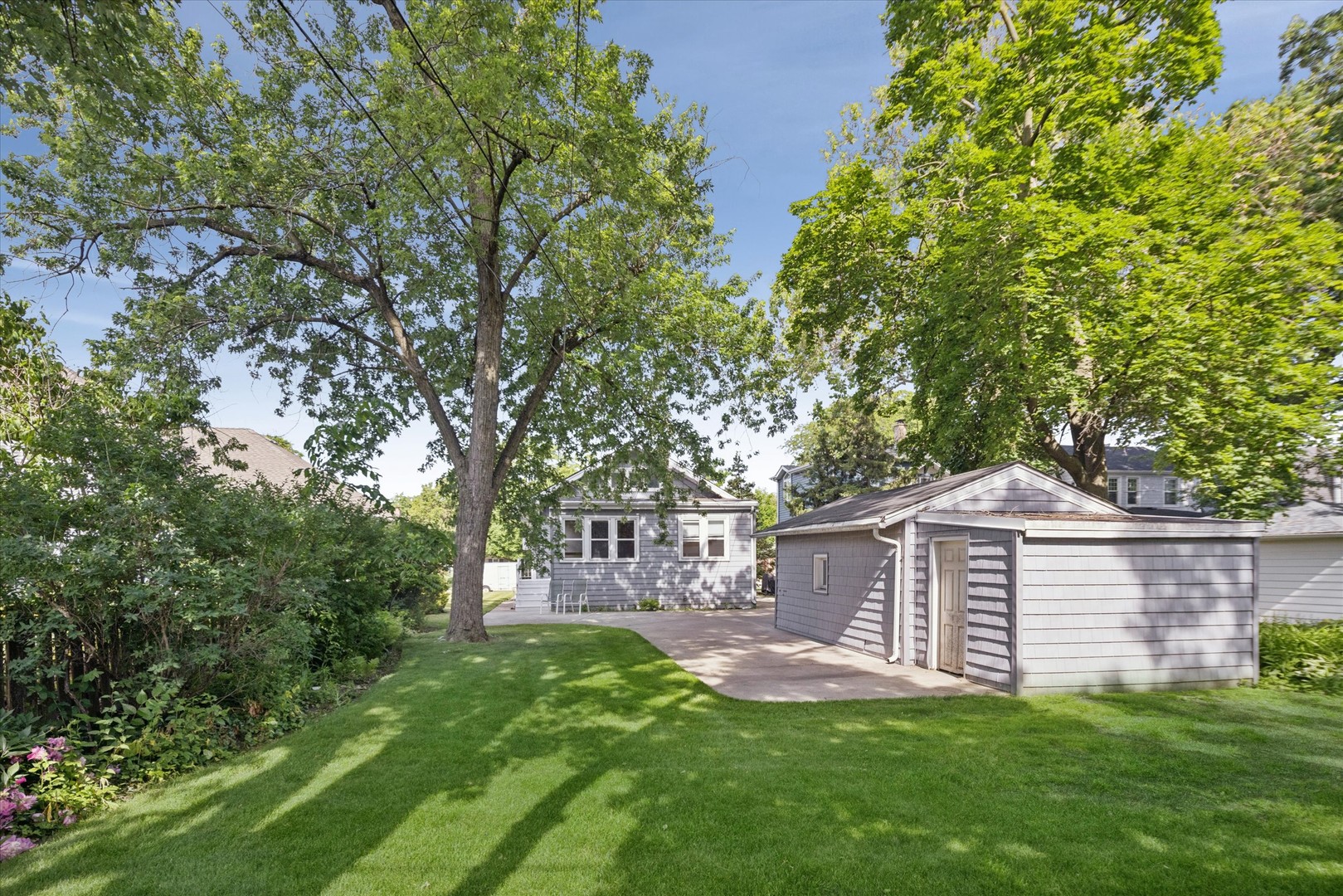 313 N Larch Avenue, Elmhurst, IL 60126