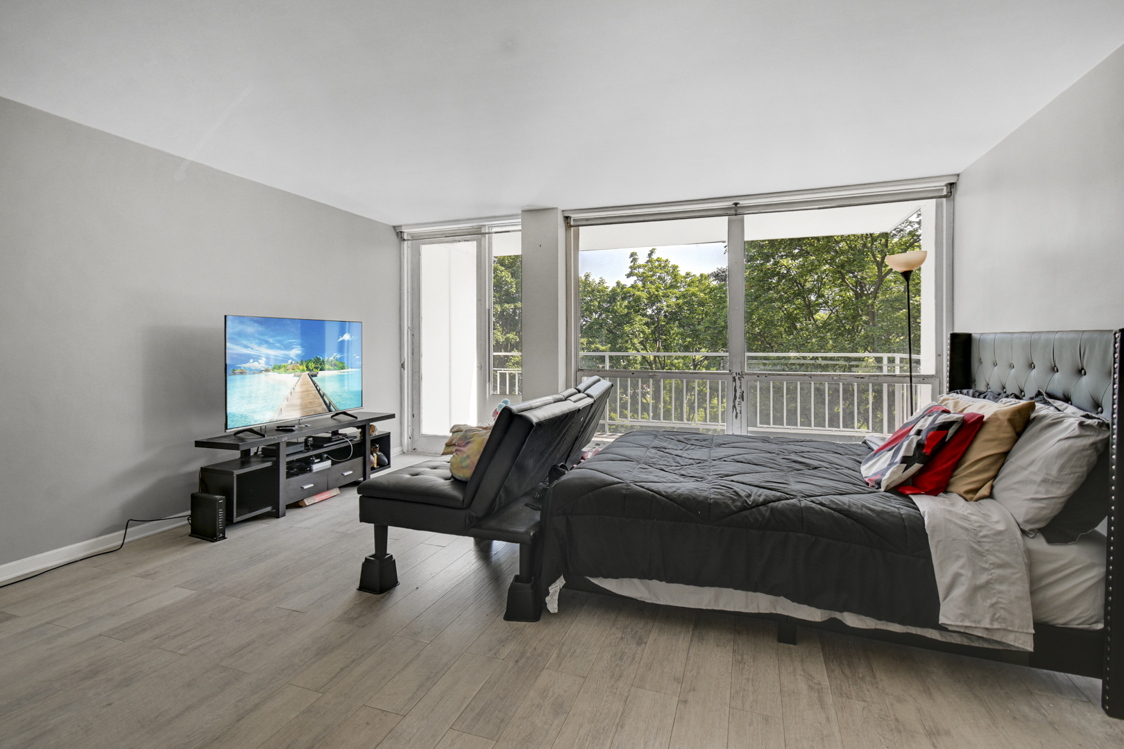 601 E 32nd Street #403, Chicago, IL 60616