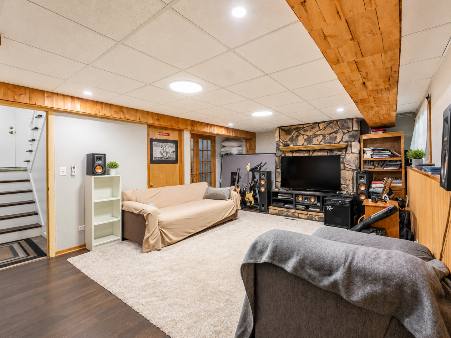 1606 Wilson Avenue, Wheaton, IL 60189