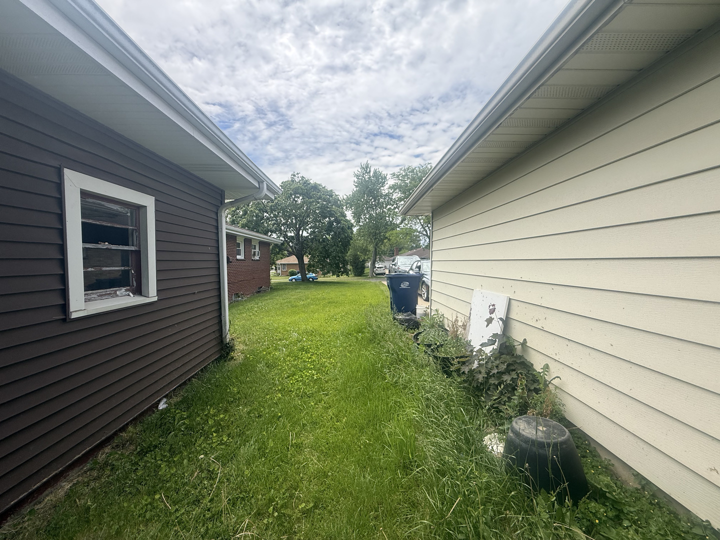 820 Cedar Avenue, Waukegan, IL 60085