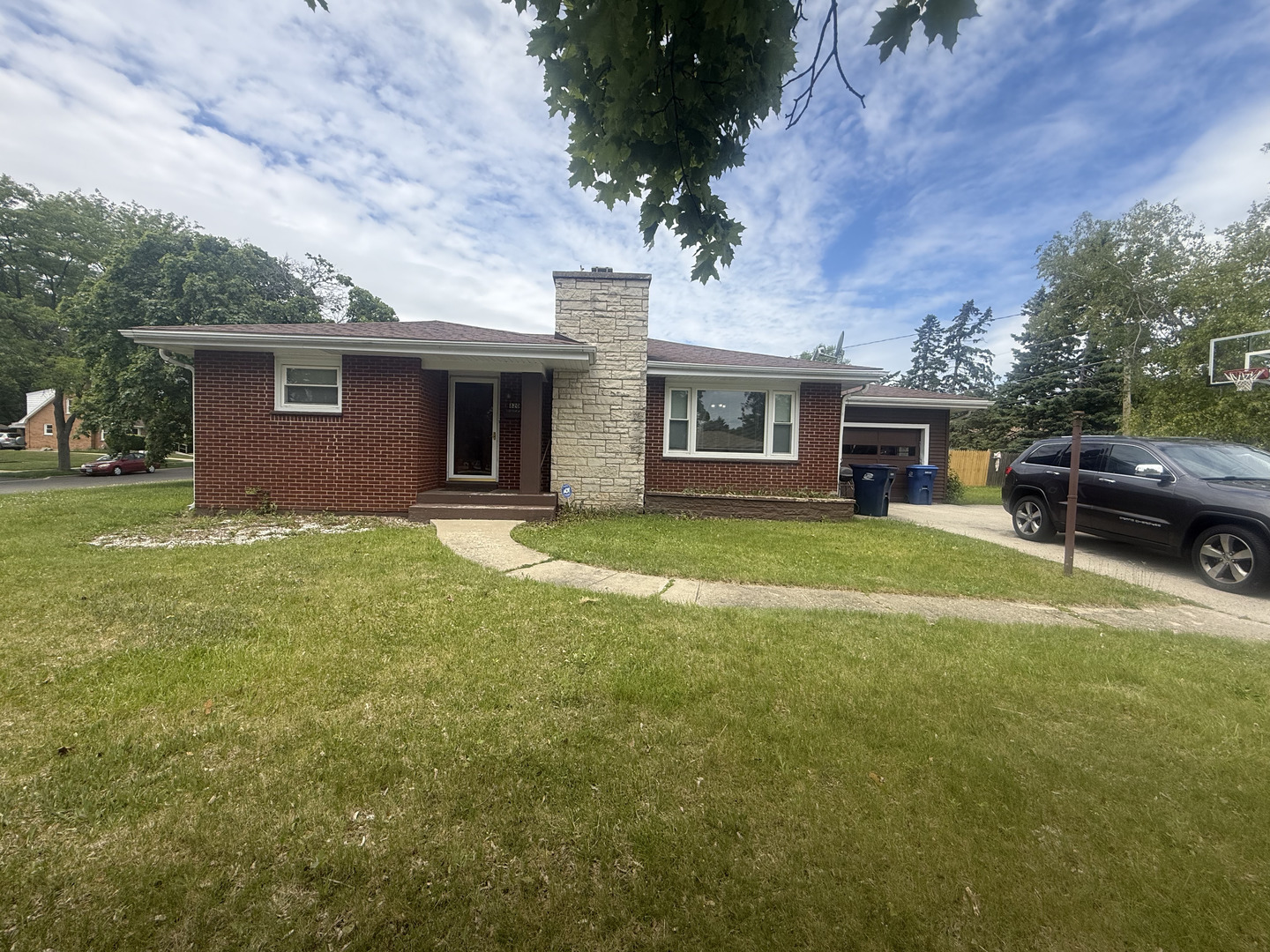 820 Cedar Avenue, Waukegan, IL 60085