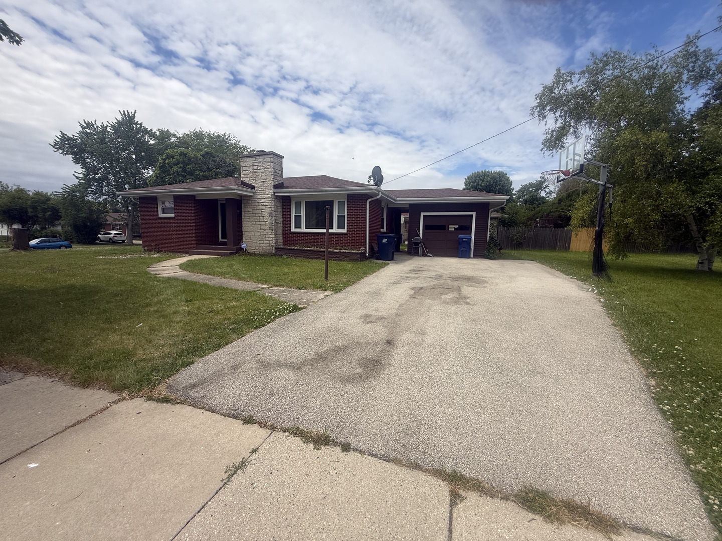 820 Cedar Avenue, Waukegan, IL 60085