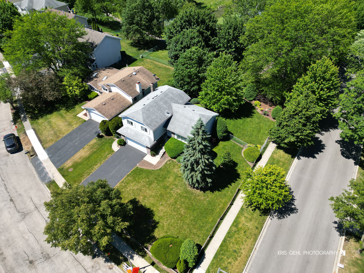 16 S Emerald Avenue, Mundelein, IL 60060
