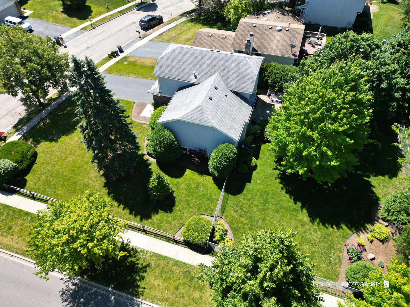 16 S Emerald Avenue, Mundelein, IL 60060