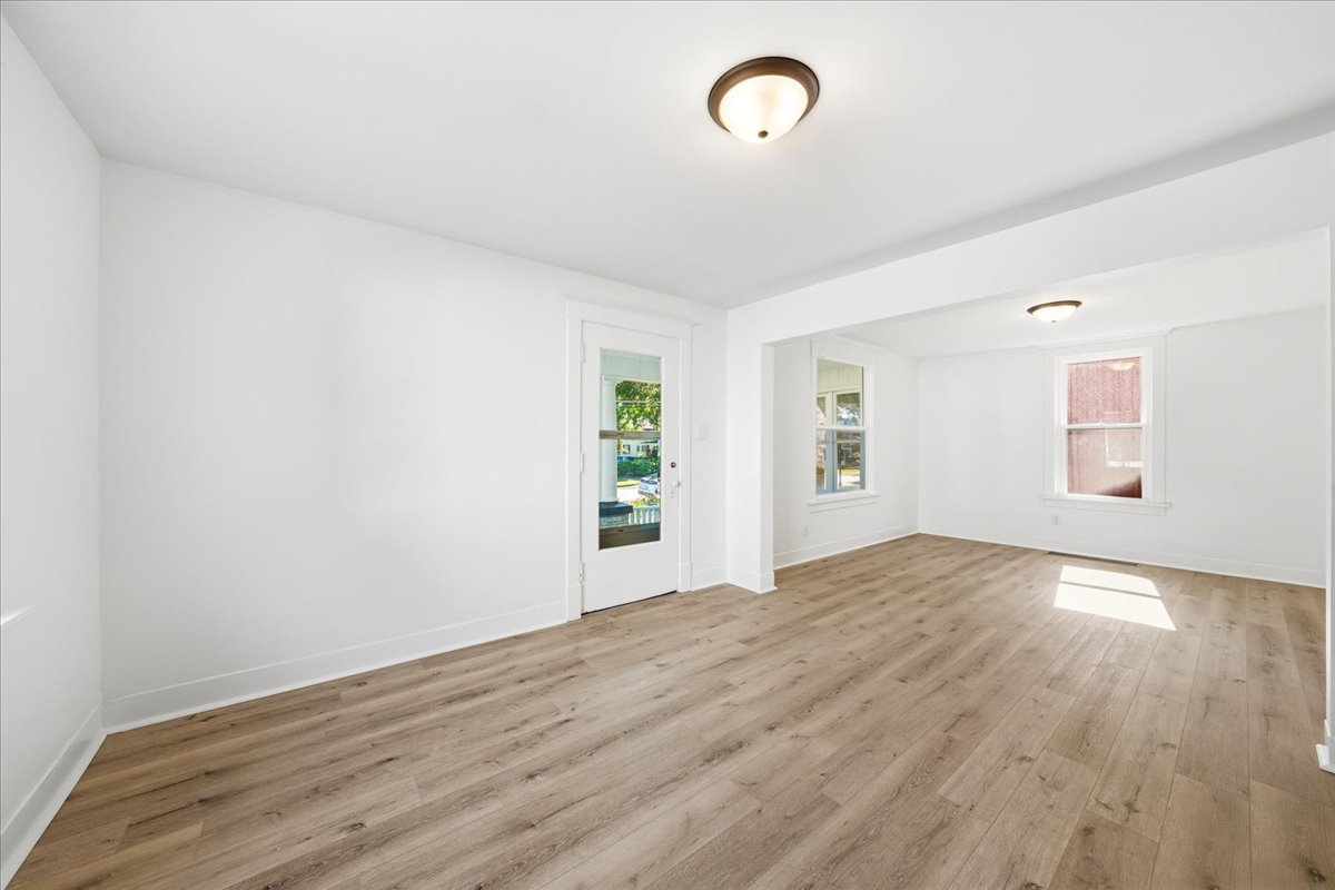 311 North Avenue, Naperville, IL 60540