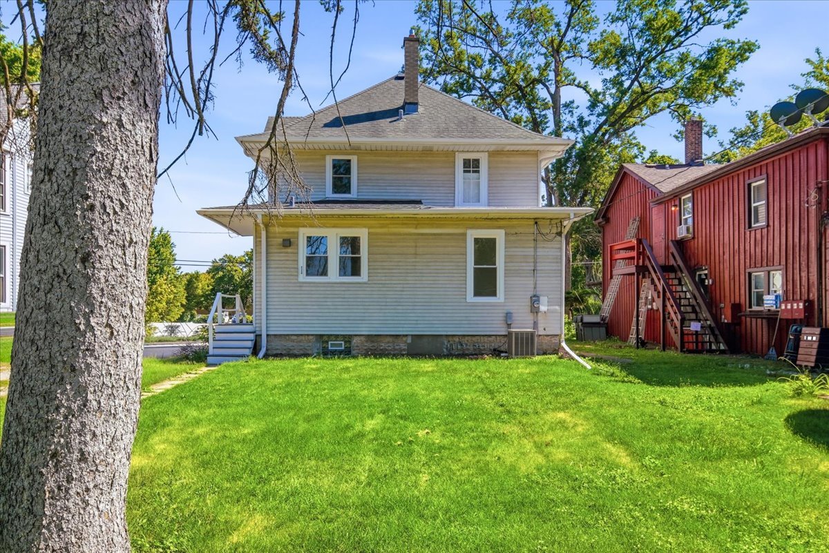 311 North Avenue, Naperville, IL 60540