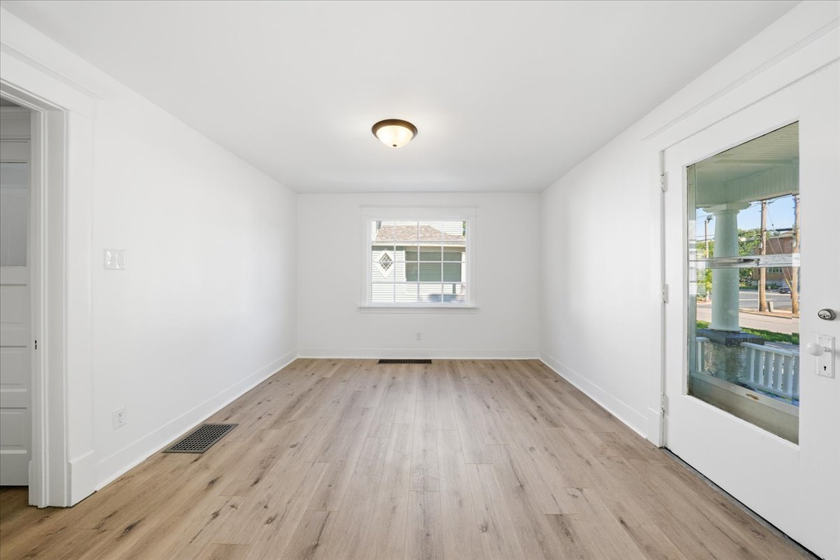 311 North Avenue, Naperville, IL 60540