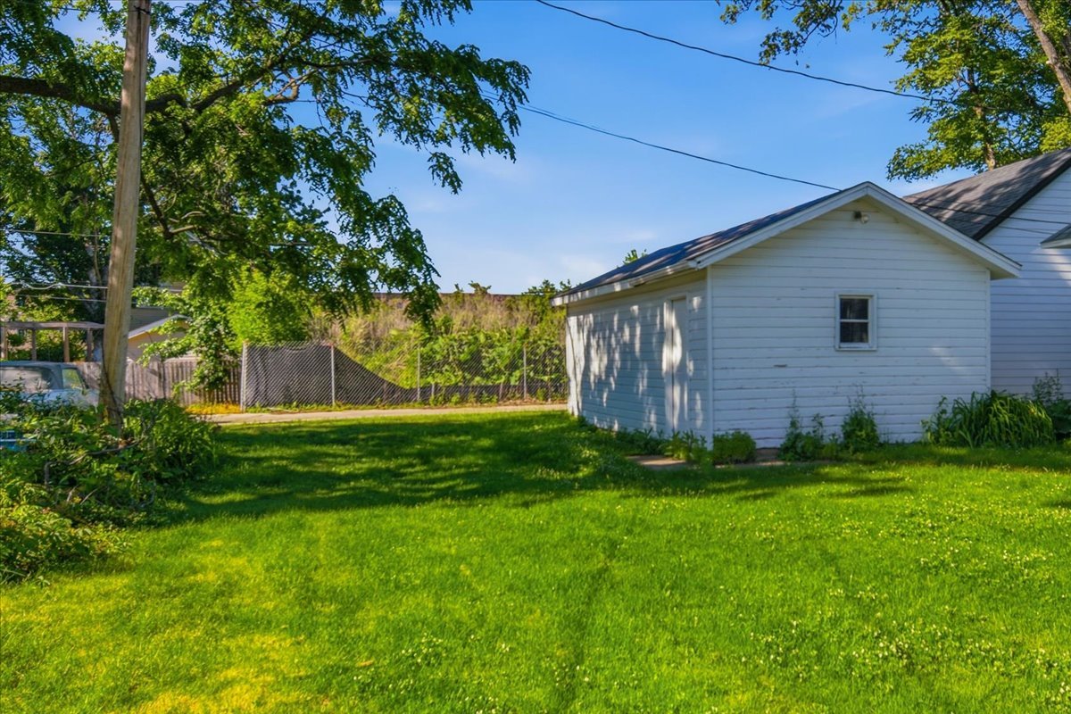 311 North Avenue, Naperville, IL 60540