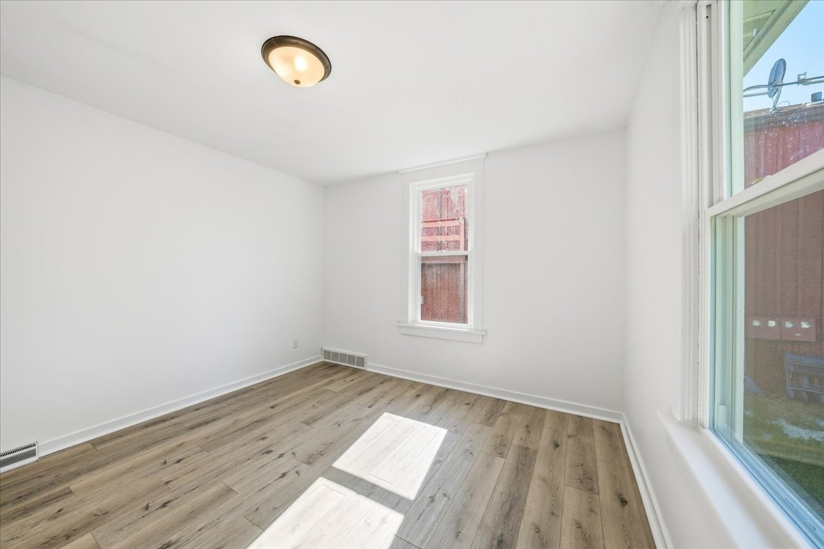 311 North Avenue, Naperville, IL 60540