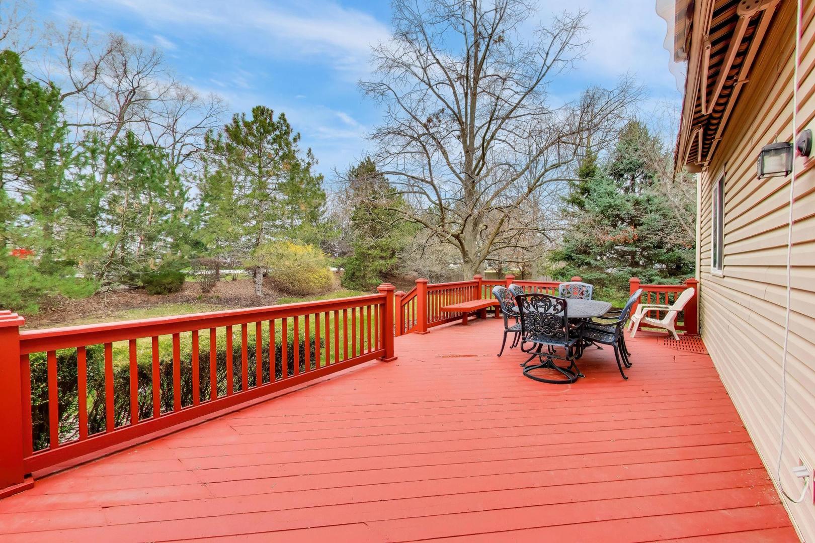 5660 Trinity Court, Gurnee, IL 60031