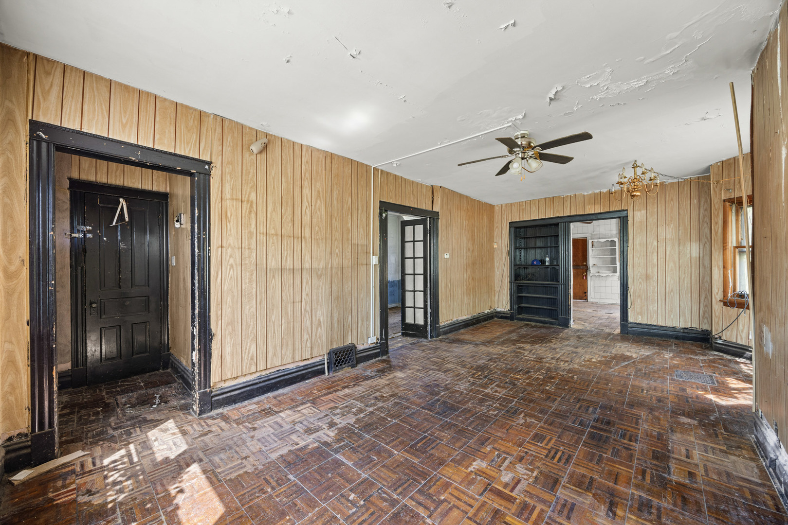 10631 S Wabash Avenue, Chicago, IL 60628