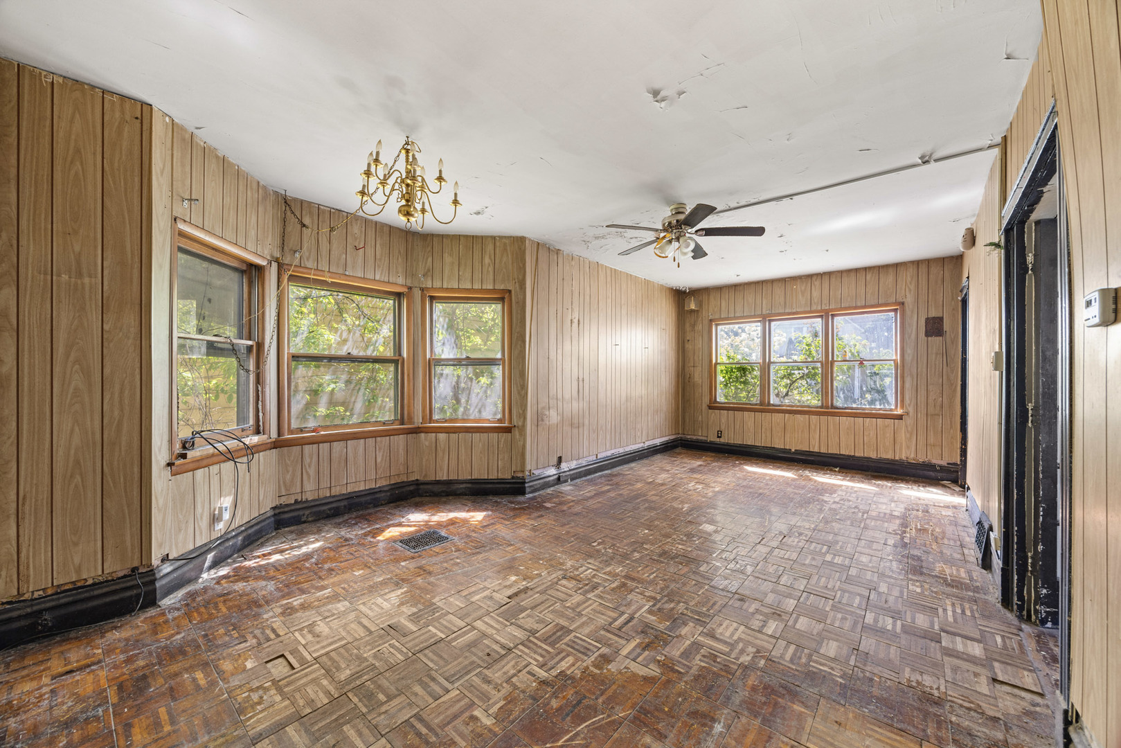 10631 S Wabash Avenue, Chicago, IL 60628