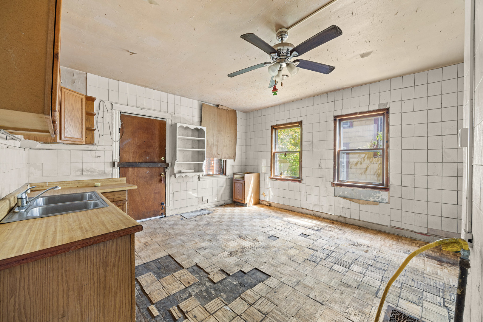 10631 S Wabash Avenue, Chicago, IL 60628