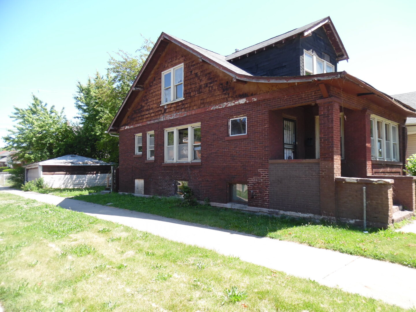 556 W 111th Street, Chicago, IL 60628