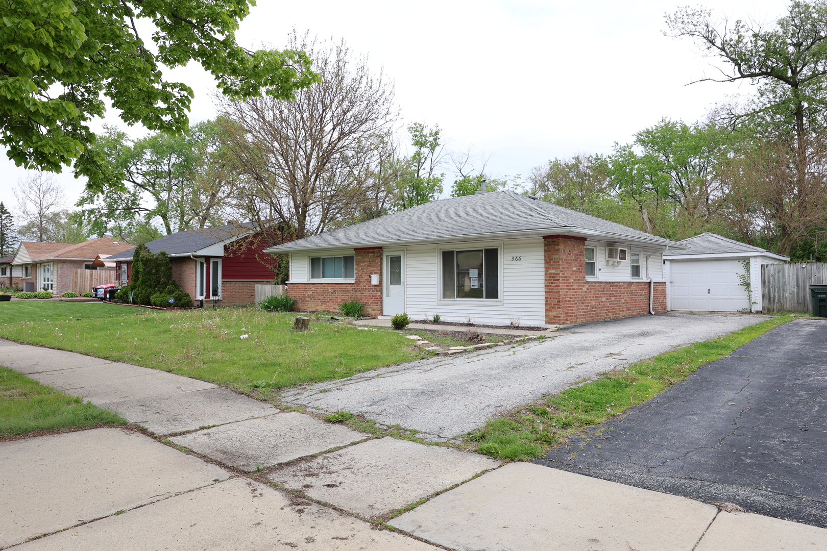 366 Blackhawk Drive, Park Forest, IL 60466