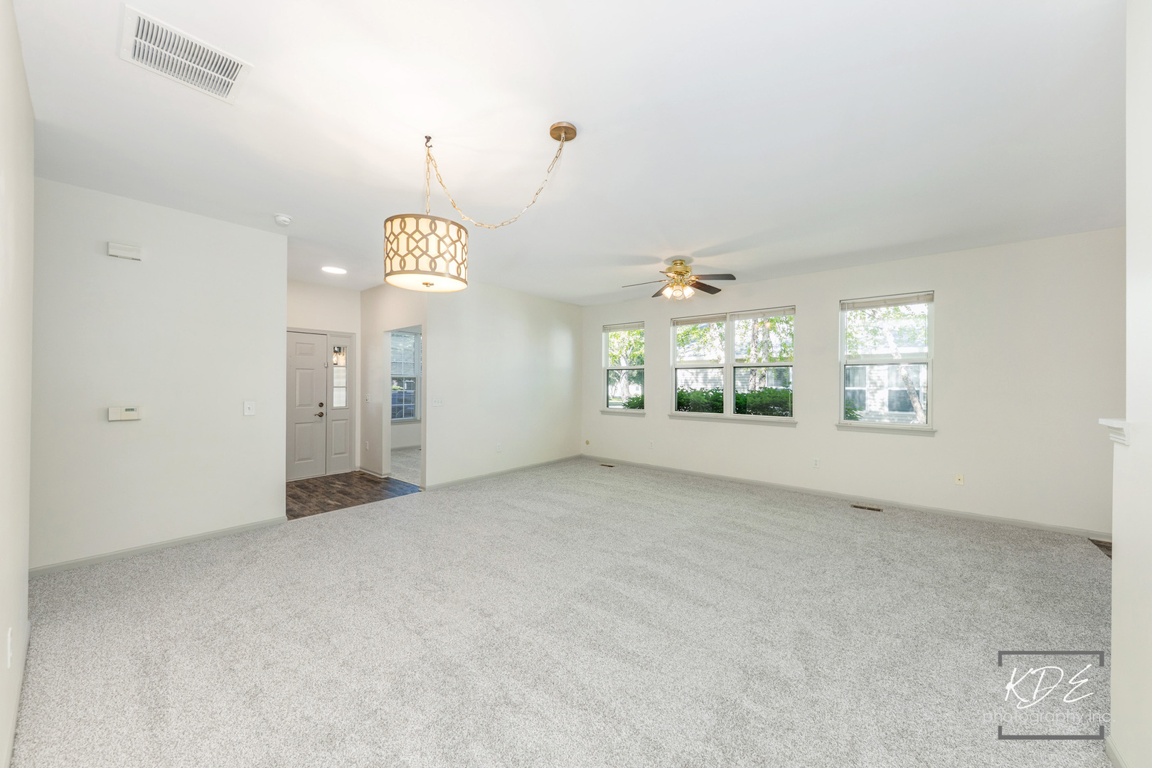 636 S Cadillac Circle, Romeoville, IL 60446