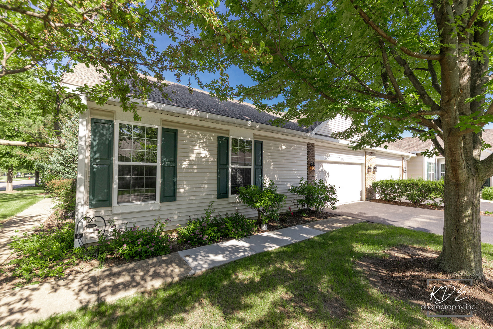 636 S Cadillac Circle, Romeoville, IL 60446