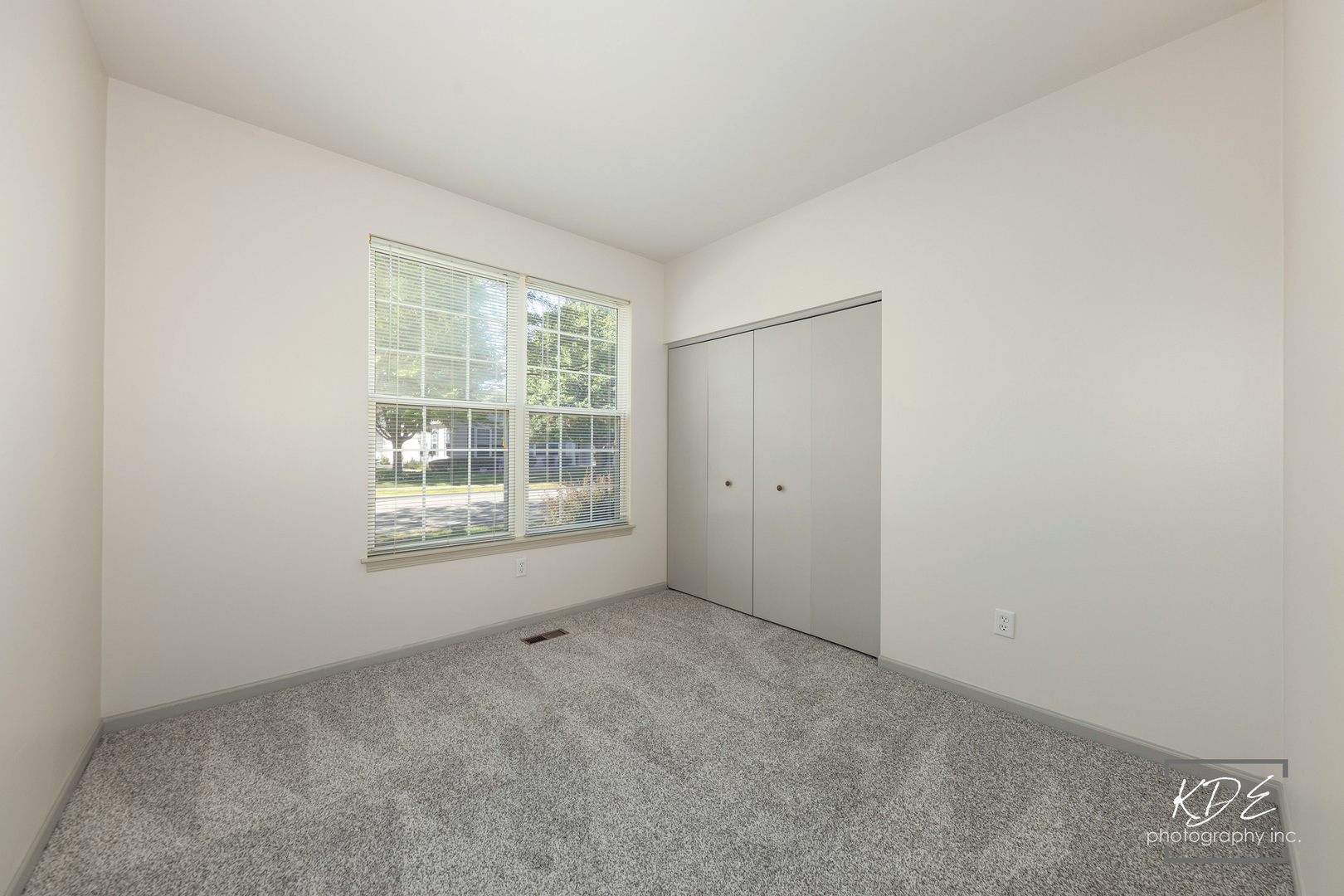 636 S Cadillac Circle, Romeoville, IL 60446
