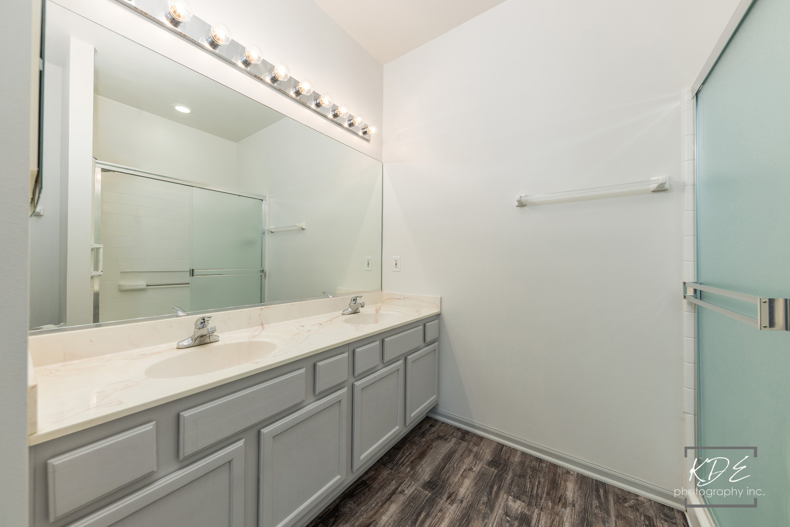 636 S Cadillac Circle, Romeoville, IL 60446
