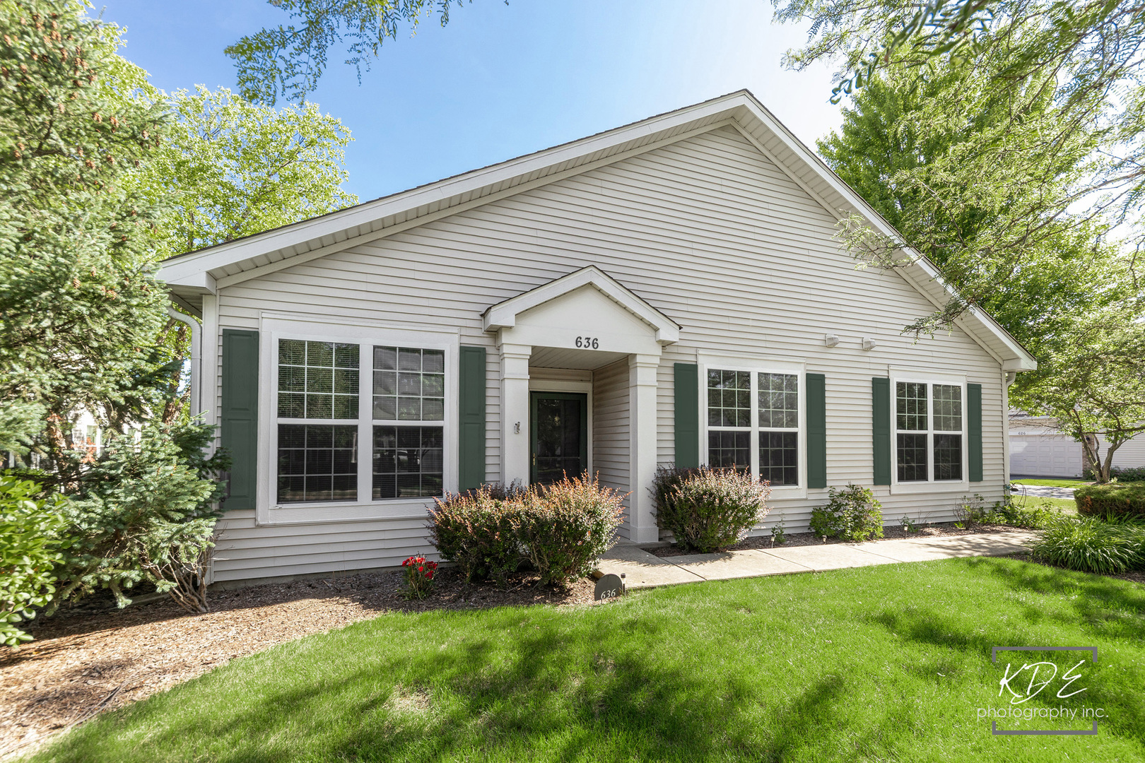 636 S Cadillac Circle, Romeoville, IL 60446