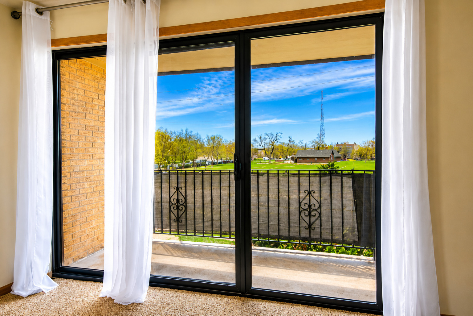 5447 W Lawrence Avenue #203, Chicago, IL 60630