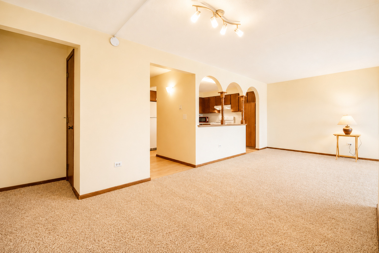 5447 W Lawrence Avenue #203, Chicago, IL 60630
